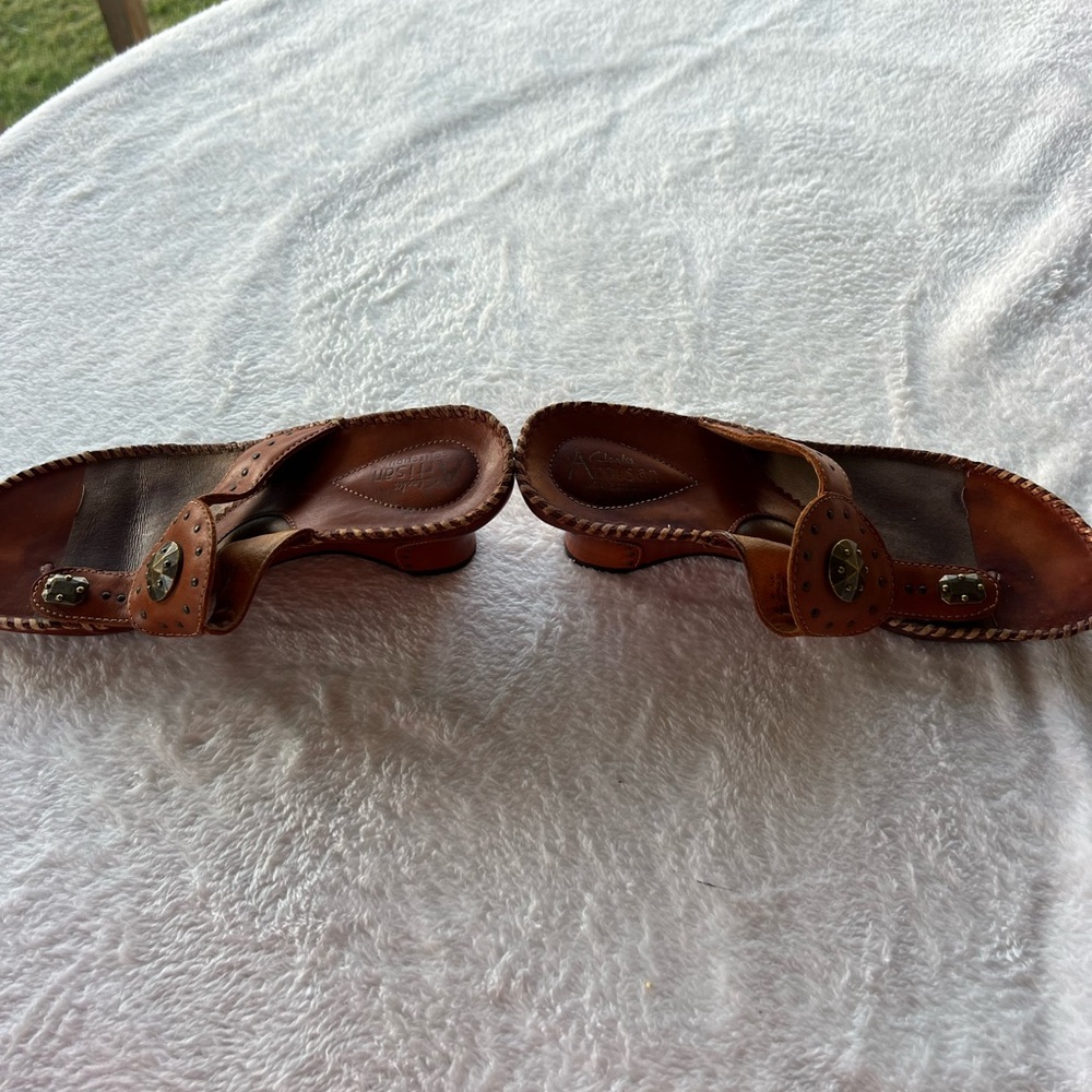 Clarks Tan Leather Braided Detail Sandals - Picture 5 of 14